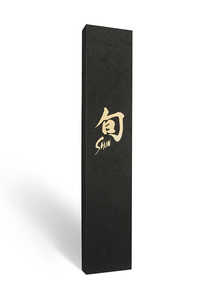 edle schwarze Verpackung eines Kai Messers, mit goldenem Schriftzeichen